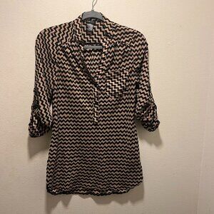 Rue 21 Women's Size Small Sheer Zigzag Striped V-Neck Tunic Blouse 3/4 Sleeve